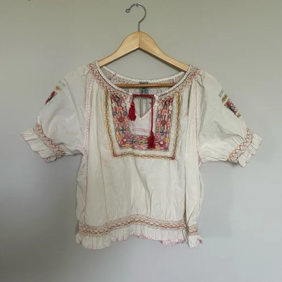 Magnolia Pearl Embroidered Chrissy Folk Blouse 2134 in Moonlight - Picture 7 of 14